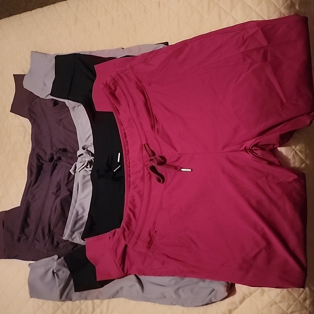 4 Halara Jogger set